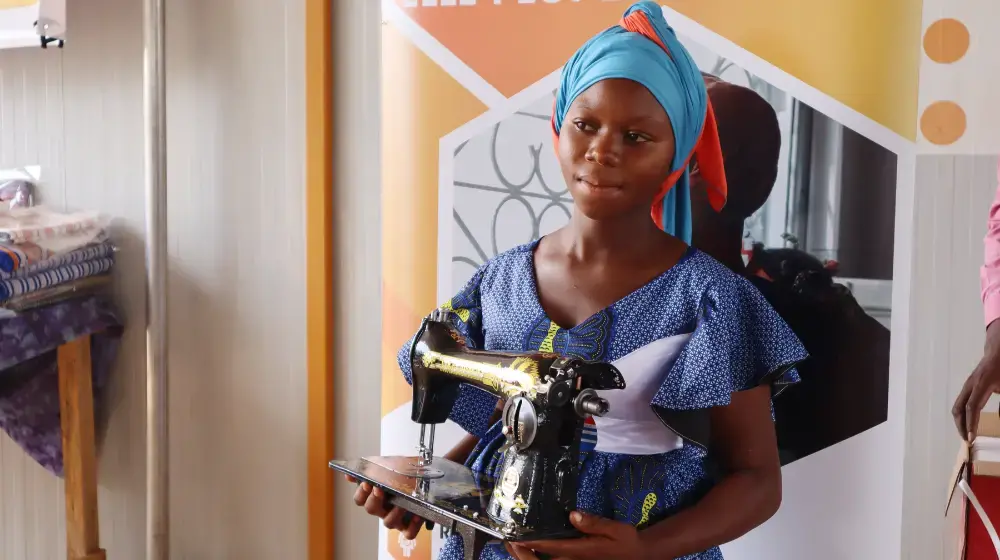 Journée mondiale de la population : L’UNFPA remet des kits d’installation à des femmes et filles guéries de la fistule obstétricale et formées aux métiers 