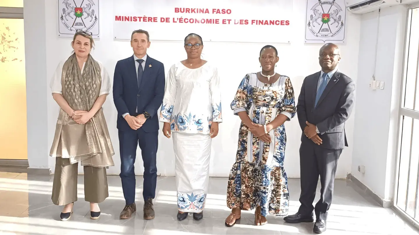 Le Chef de la branche de Financement du Bureau d'appui à la consolidation de la paix des Nations Unies (PBSO) apporte un appui stratégique au Fonds pour la consolidation de la Paix au Burkina Faso