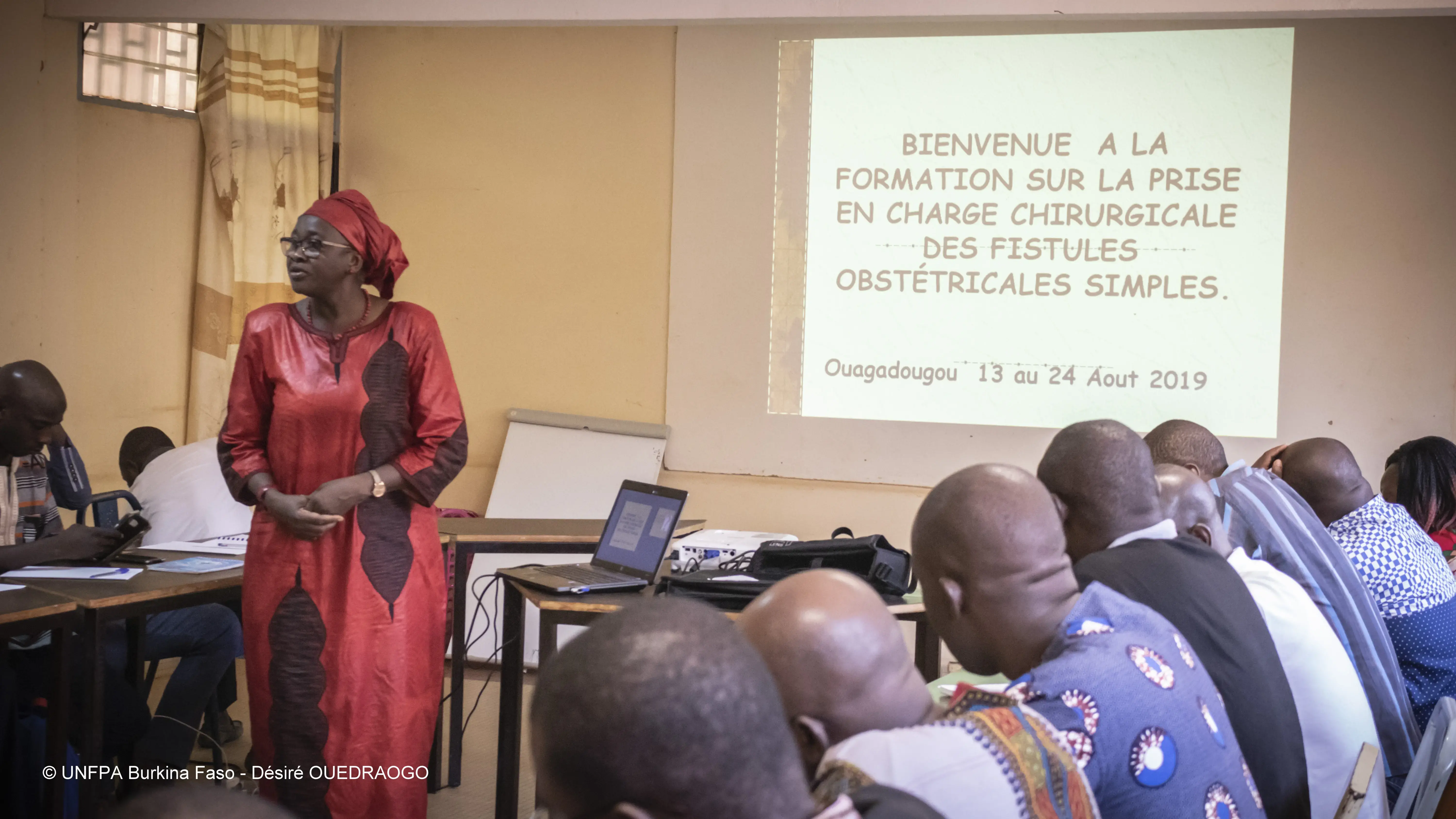 FORMATION DES MEDECINS GYNECOLOGUES ET UROLOGUES A LA PRISE EN CHARGE CHIRURGICALE DE LA FISTULE OBSTETRICALE